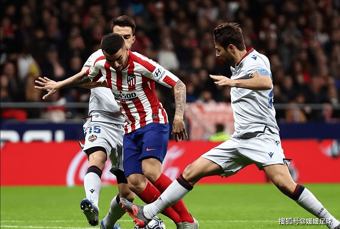 包含赛前皇家马德里备战国王杯，临场应变细节曝光，质疑声仍在，数据趋势出现新变化的词条