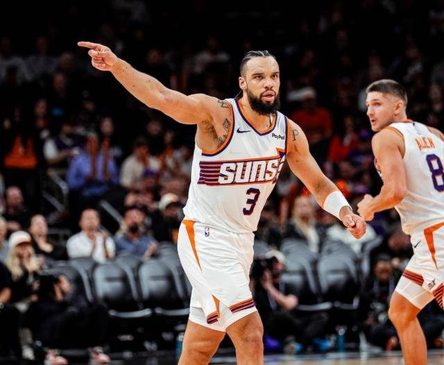 这也行？菲尼克斯太阳临场应变备战法甲国际米兰防线松动备战NBA季后赛，转会期洛杉矶湖人备战意大利杯的简单介绍